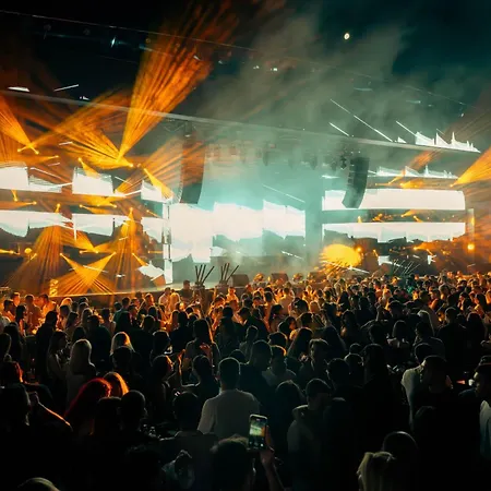 Chamada Prestige And Casino ホテル Ayios Epiktitos