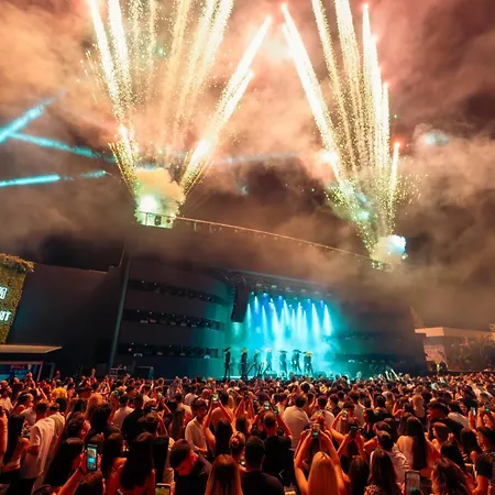 ホテル Chamada Prestige And Casino Ayios Epiktitos