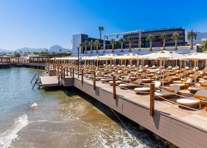 ホテル Chamada Prestige And Casino 5*