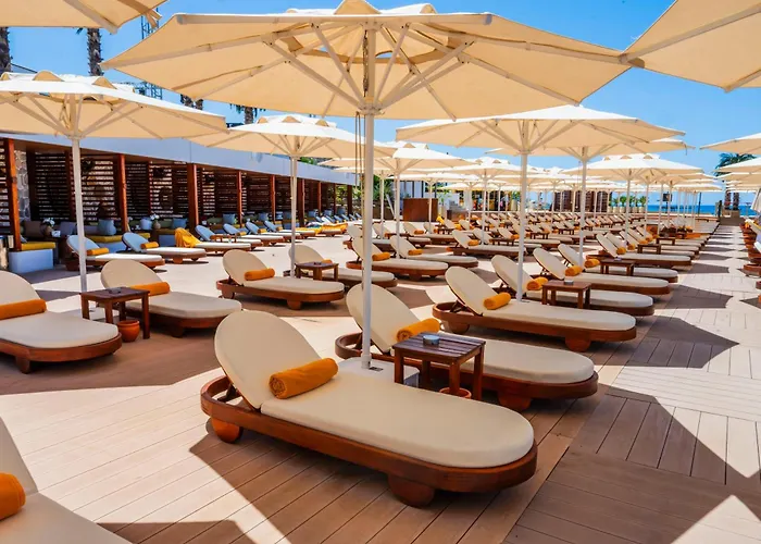 Chamada Prestige And Casino 5* Ayios Epiktitos