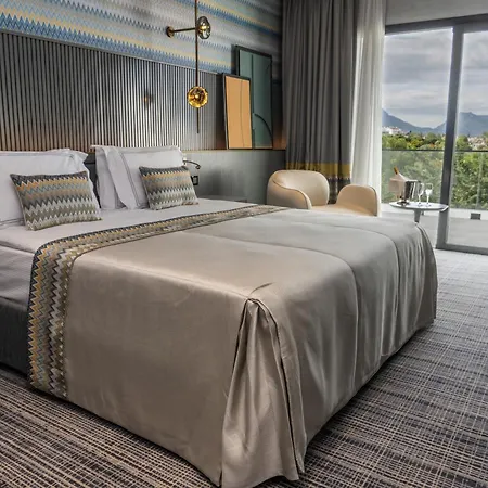 Chamada Prestige And Casino 5*