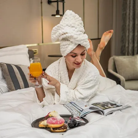 Chamada Prestige And Casino 5*