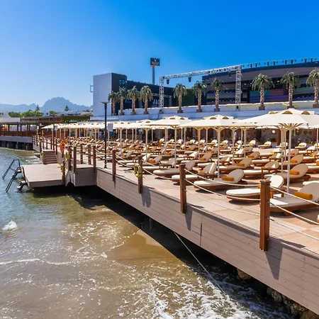 Hotel Chamada Prestige And Casino 5*
