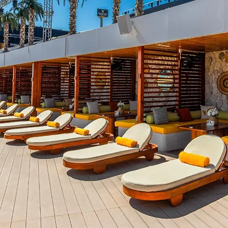 Chamada Prestige And Casino 5*