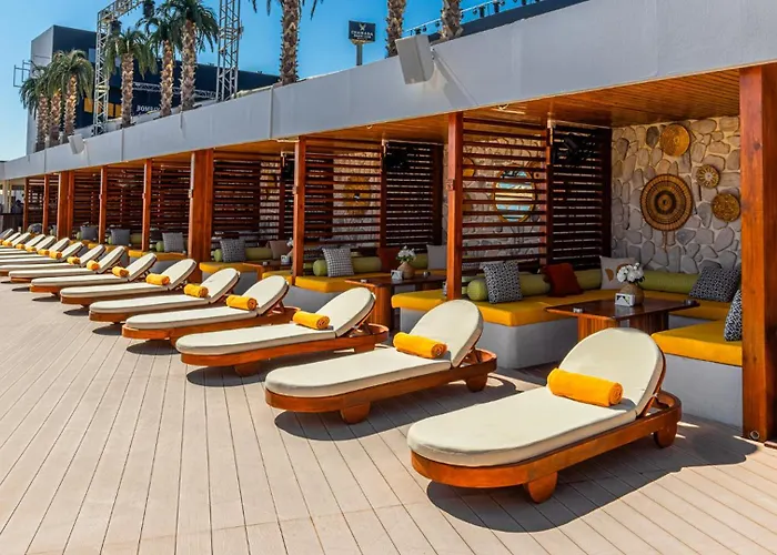 Chamada Prestige And Casino 5*